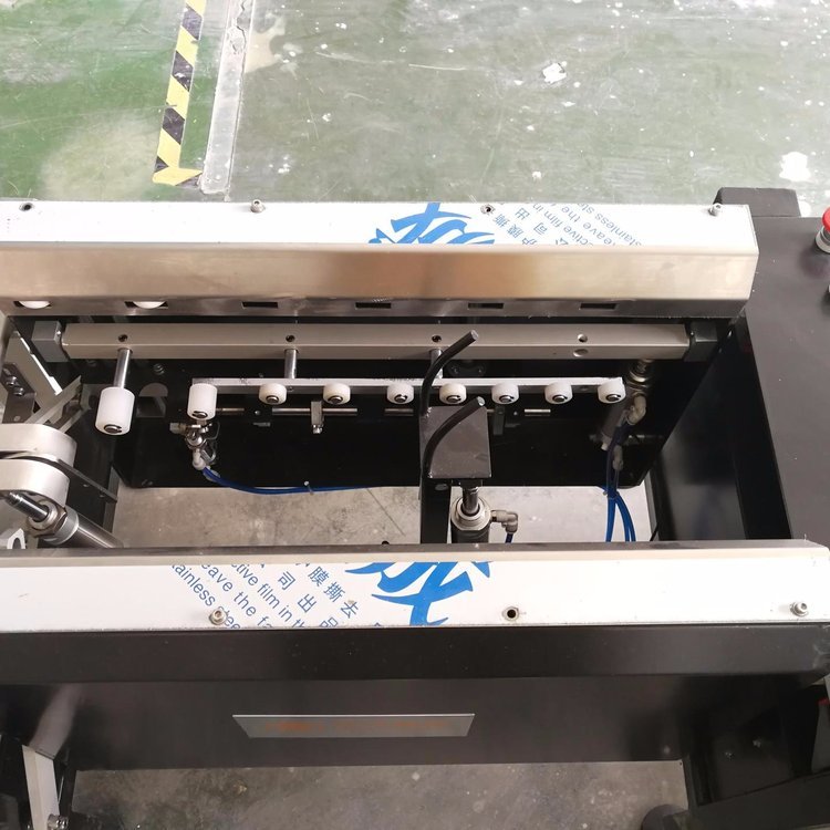 跋涉智能SmartK03全自動(dòng)開箱封箱一體機(jī) 工廠與電商自動(dòng)化的升級(jí)之選